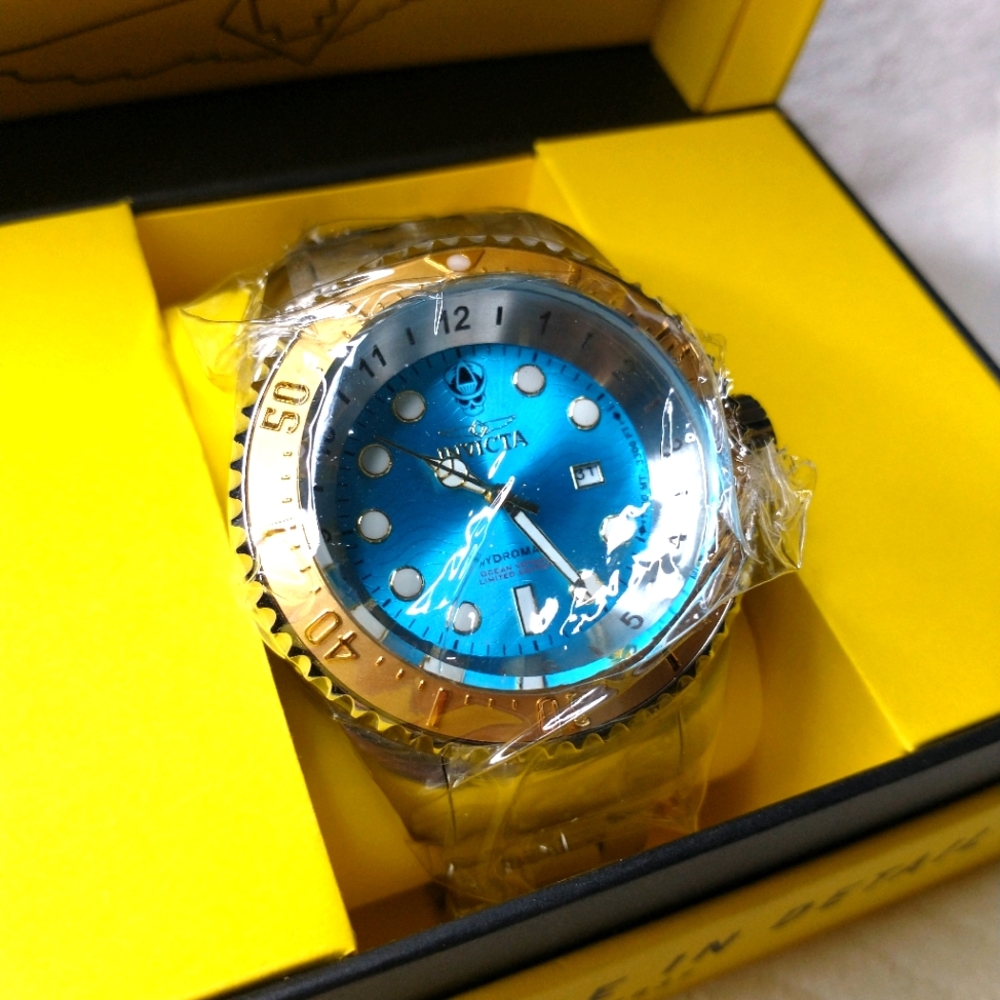 Invicta Hydromax 52mm Silver Stainless Steel Case, Silver Stainless Steel Band,